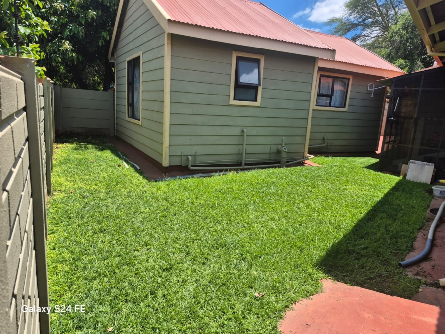 3 Bedroom Property for Sale in Geelhoutpark North West